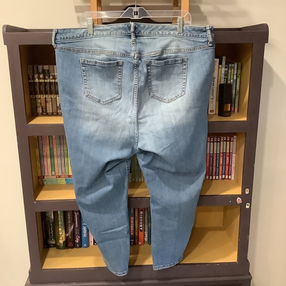 TORRID Plus Size Light Wash Skinny Jeans Size 20 Short - Picture 4 of 6